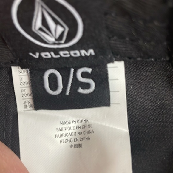Volcom one size black adjustable hat NWOT - Picture 5 of 5